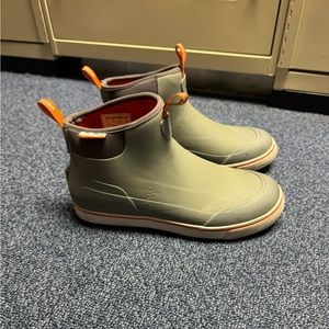 Grundens deck boss ankle boots size 12